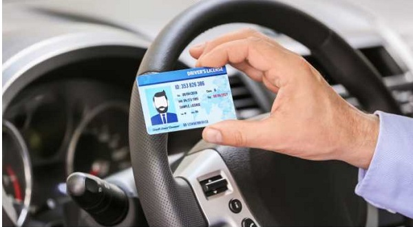 Lưu ý quan trọng khi cầm bằng lái xe b2 tại tphcm