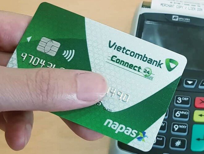 Phí rút tiền thẻ ghi nợ Vietcombank