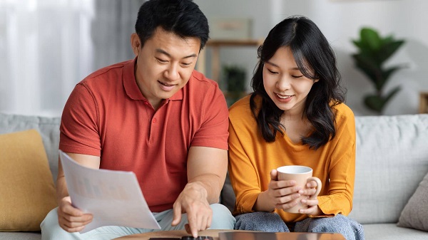 Ưu điểm và nhược điểm khi vay 20 triệu trả góp 24 tháng