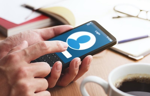 Sự khác biệt giữa khóa thẻ ATM và khóa tài khoản